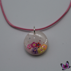 Gray circle floral pendent